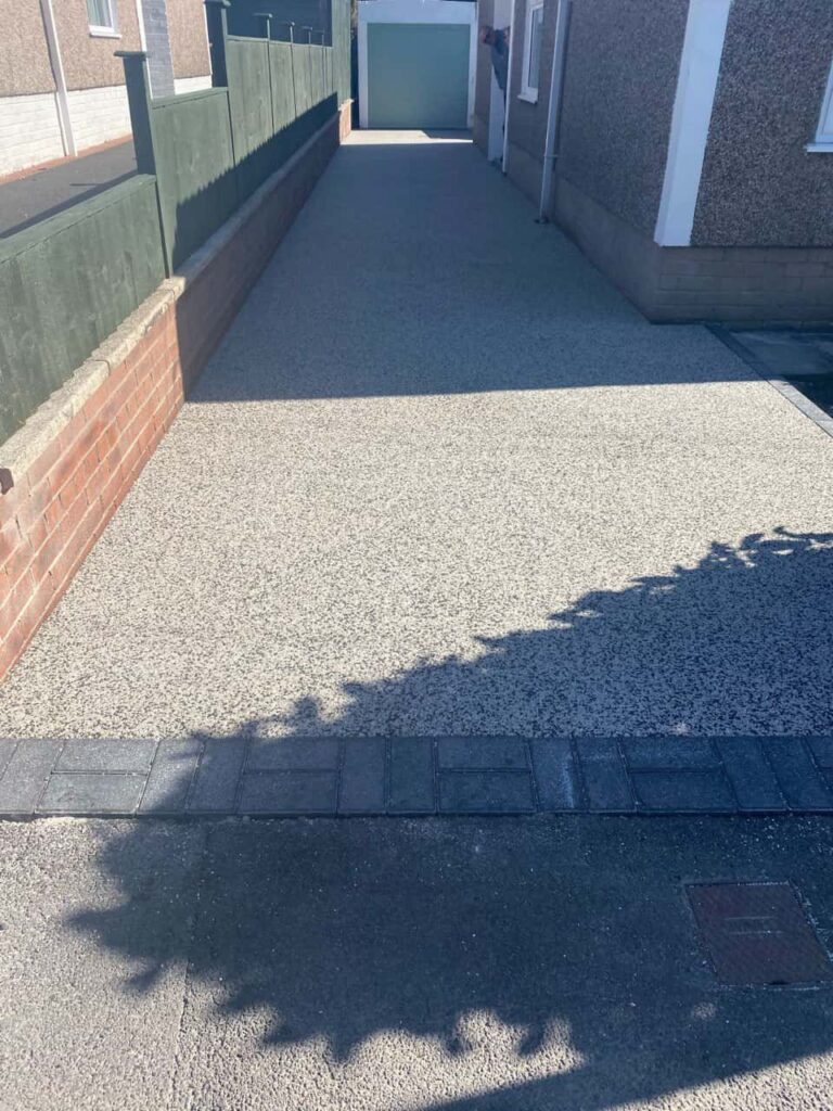 This is a photo of a resin path installed in Sheffield by Sheffield Resin Driveways